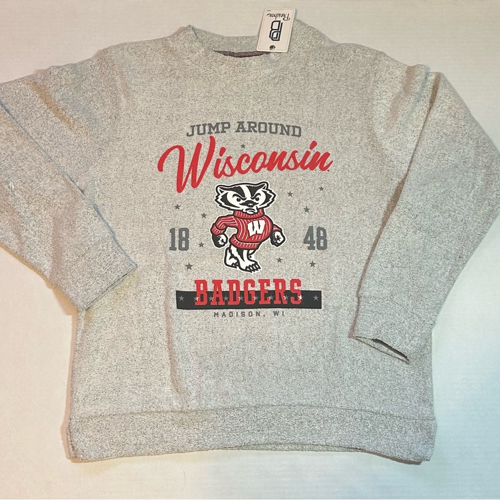 Women’s Wisconsin Badgers sweater size 1X new with tags
